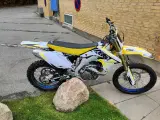 Suzuki 450 RMZ - 2