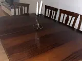 Spisebord + 4 stole