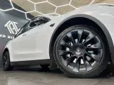 Tesla Model Y  Long Range AWD - 2