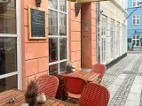 Hjørnelokale på solsiden. med udsigt til rådhustårnet. velegnet til restaurant eller café - 4