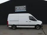 Mercedes-Benz Sprinter 316 2,1 CDI A2 H2 RWD 163HK Van 6g Aut. - 2