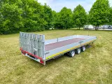 Eduard trailer 6020-3500 AKB TIP - 4