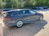 Skoda Octavia 2,0 TDi 150 Ambition Combi DSG - 4