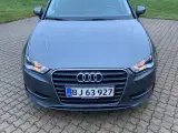 Audi A3 1,6 TDi 110 Ambition Sportback - 2