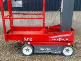 Skyjack SJ12 Takeuchi TB145 - 2