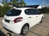 Peugeot 208 1.0 VTI Airsound 68 hk " 0km" 2015 - 4