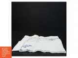 Broderet borddug (str. 52 x 51 cm) - 2