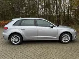 Audi A3 1,6 TDi 110 Sportback - 3