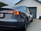 Tesla Model 3 Standard Range + 