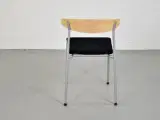 Kinnarps riff konferencestol med nyt sort polster på sædet og ryg i bøg, sorte fødder - 3