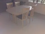4 stole og spisebord I bøg