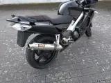 Honda VFR 800 F - 3