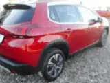 Peugeot 2008 1,5 BlueHDi 100 Exclusive Sky - 4