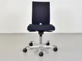 Häg h04 credo 4400 kontorstol med sort/blå polster og gråt stel