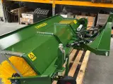Thyregod TK 2800 med nylon børster og hydraulisk sving. brede 2800 og feje brede 2500 - 4