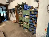 Reoler med siderne bolte, møtrikker og skruer - 2