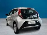 Toyota Aygo 1,0 VVT-i x-play x-shift - 5