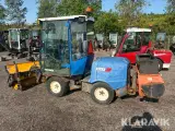 Redskabsbærer Vitra City 2000 med kost og saltspreder - 4