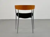 Efg bondo dialog konferencestol med sort sæde, grå stel, kirsebærryg/armlæn - 3