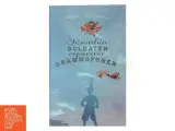 Hvordan soldaten reparerer grammofonen : roman af Saša Stanišić (Bog) - 2