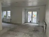 Butikslokale udlejes. - 5