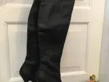 Lårstøvler