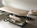 Massagebriks/behandlerbriks (elektrisk)