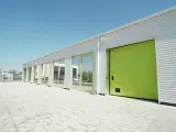 Nye lækre værksteder/garager med vinduer og strøm!