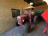 IH 275