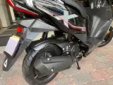 Vga Street-X 30. 1/2 år gl.  - 3