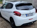 Peugeot 208 HDI Allure Sky - 4