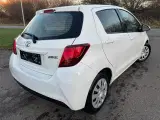 Toyota Yaris 1,4 D-4D T2 Exclusive Van - 3