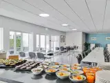 Ejendom med alt fra kantine til fitnessområde - 4