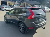 Volvo XC60 2,4 D5 215 Momentum aut. AWD - 4