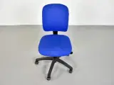 Savo kontorstol med blåt polster og sort stel - 5