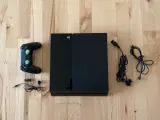 PS4 med controller og 14 spil
