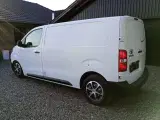 Toyota ProAce 2,0 D 120 Medium Base - 2