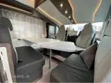 2021 - Benimar Amphitryon 940   Lækker fuldintegreret familie camper med 5 selepladser - 5