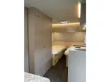 2025 - Weinsberg CaraCito 470 EU E-Power   Perfekt til EL-BILER, EGENVÆGT KUN 955 KG. FULDELEKTRISK campingvogn med enkeltsenge. - 2