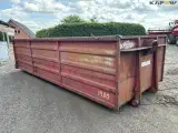 - - - Container - 3