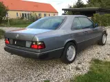 Mercedes 230 coupe c124 w124 - 2