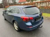 Opel Astra 1,7 CDTi 125 Enjoy Sports Tourer - 4