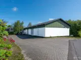 Centralt placeret lager- / værkstedslejemål med tilhørende kontordel - 2