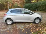 Peugeot 208 1,2 VTi Allure - 4