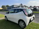 Toyota Aygo 1,0 VVT-I X-Play + X-Touch 69HK 5d - 5