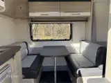 2020 - Caravelair Antares 410   Dejlig lille rejsevogn med godt udstyr fra Hinshøj Caravan. - 2