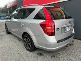 Kia Ceed 1,6 CRDi Exclusive SW - 4