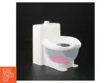 Toilet (str. 14 x. 11,5 cm) - 2