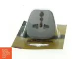 Universal rejseadapter - 3