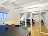 121 m2 kontor i tageetagen - Super hyggeligt område i hjertet af København K - 5